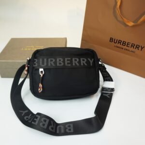 Sacoche Burberry Black Nylon Logo